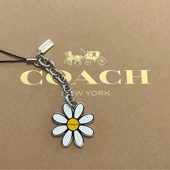 Coach White & Yellow Enamel Daisy Keychain Bag Charm Lanyard - Picture 2 of 5